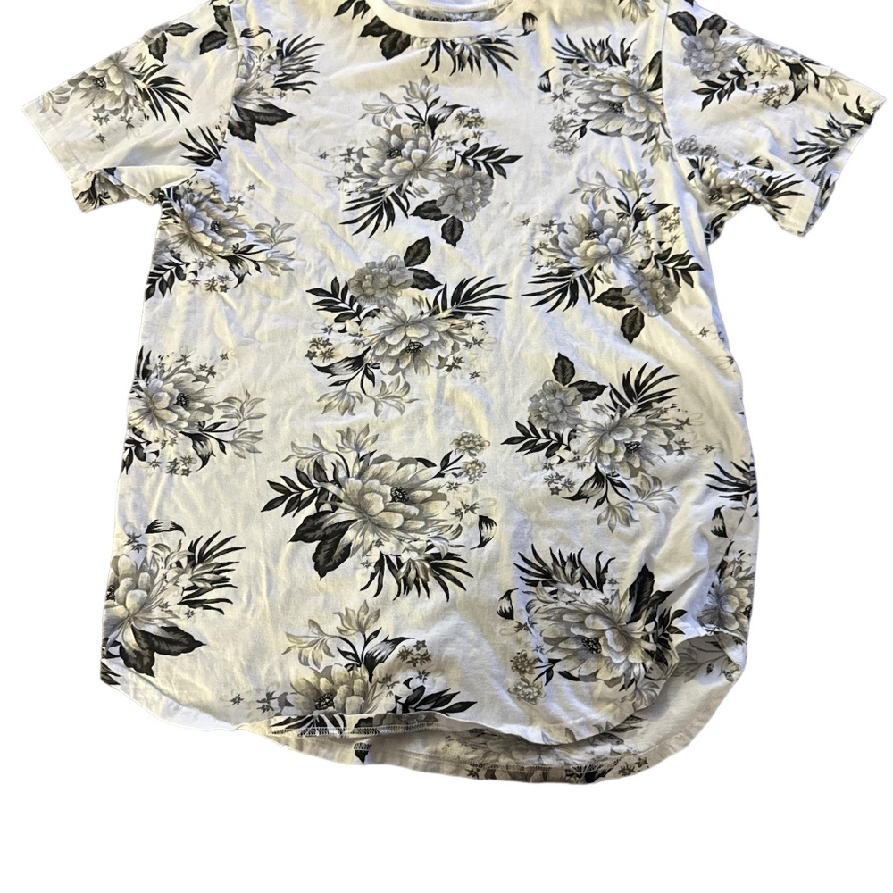 Women’s Medium Floral Top Spring Summer